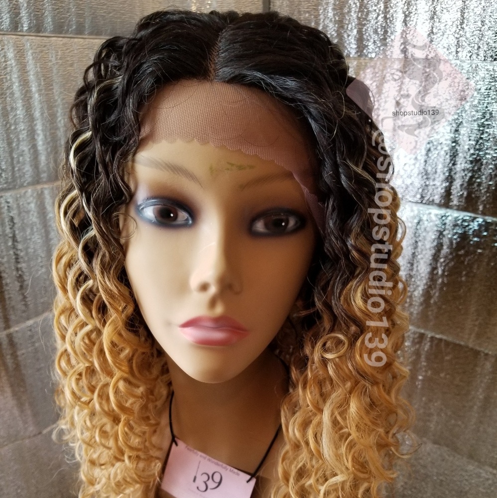 Sexy honey blonde ombre big hair lace front wig - Picture 4 of 5